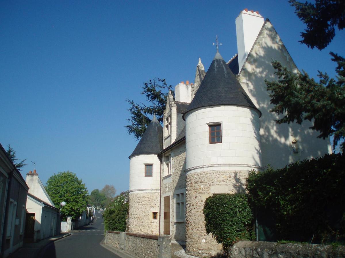 ホテル Manoir Du Rouvre Mettray エクステリア 写真